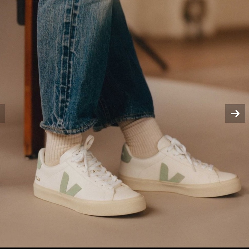 VEJA Campo Chromefree Leather low top sneakers Extra White / matcha size 6 women
